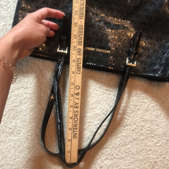 Michael kors purse - Picture 12 of 13